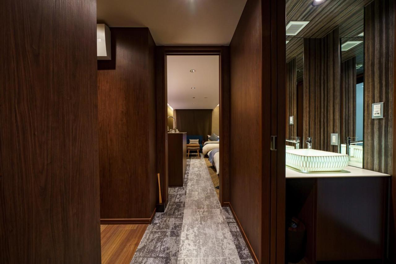 โบต็องป์ Hotel โอซาก้า ภายนอก รูปภาพ